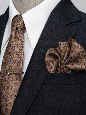 Bộ Suit Đen Kẻ Sọc Xước Trắng Classic Fit TGS398